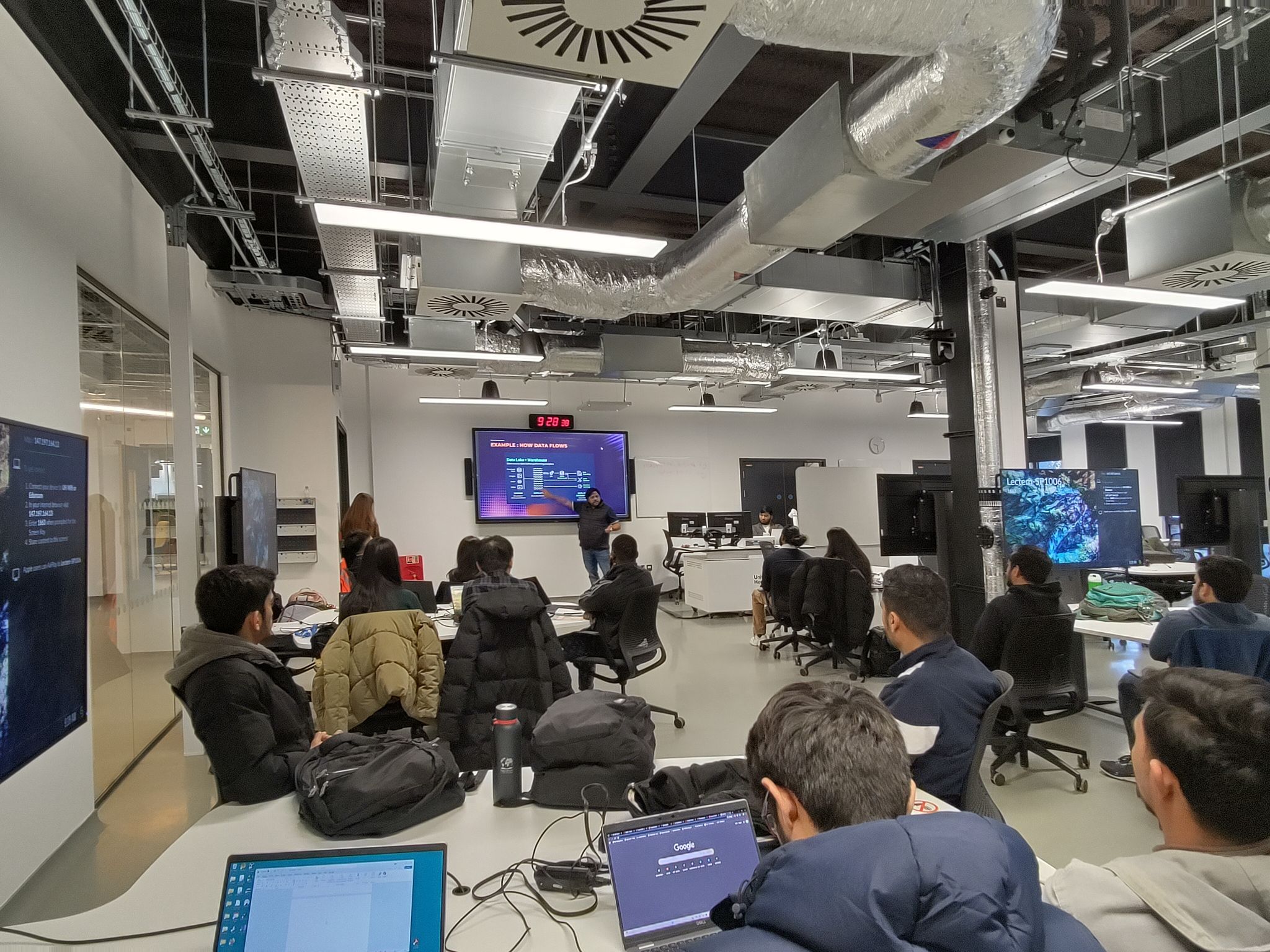 Live session — How Data Flows